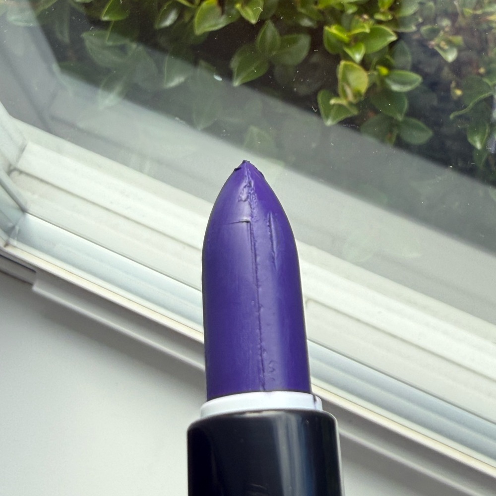 Hard‎ Candy Fierce Effects Lipstick "Thunder" 1053 – Bold Purple – New - Picture 6 of 6